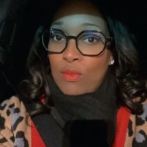 Meet your Posher, Sonia